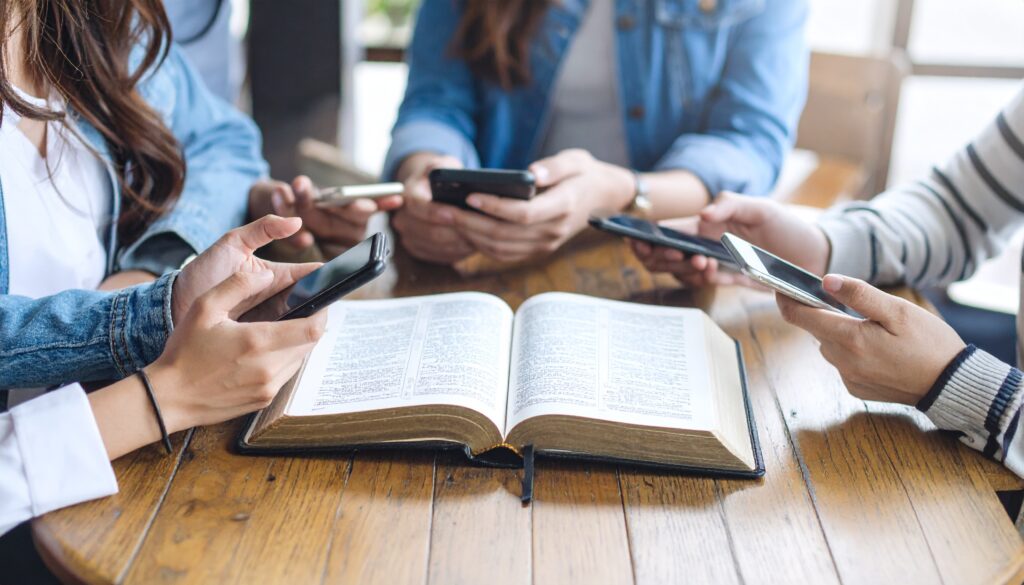 Parashat firefly create a beautiful old bible that is opened on a table in a cozy modern day coffee sh 224284